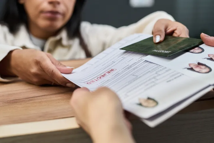 Solicitud de documento de identidad rechazada, ejemplo de trámite denegado