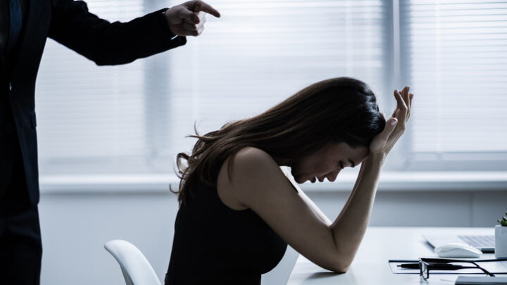 Acoso laboral y mobbing: qué es, cómo denunciarlo y tus derechos