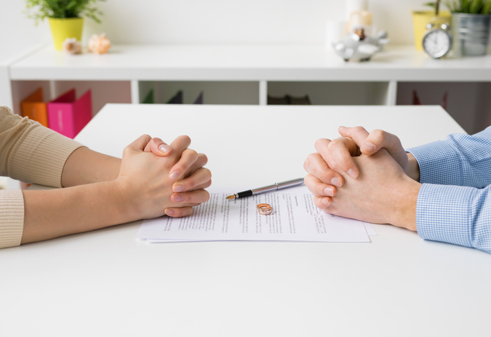 ¿Cómo conseguir un divorcio rápido y barato?