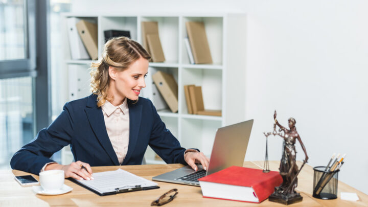 Retos y oportunidades de los despachos de abogados en 2019