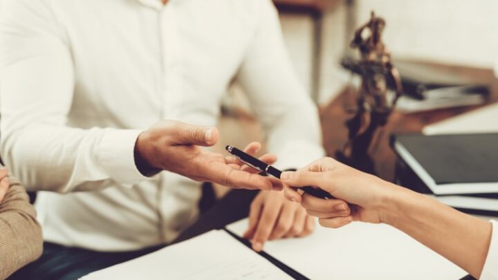 Abogados de accidentes de tráfico y divorcios