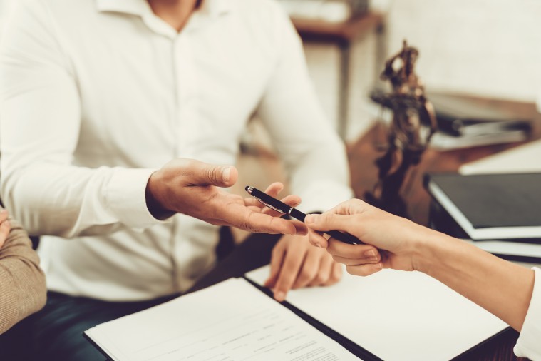 Abogados de accidentes de tráfico y divorcios