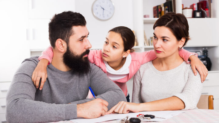 Cómo aumentar la pensión de alimentos de los hijos