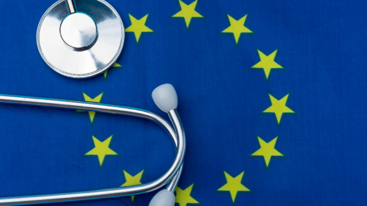 ¿Cómo solicitar o renovar la tarjeta sanitaria europea?