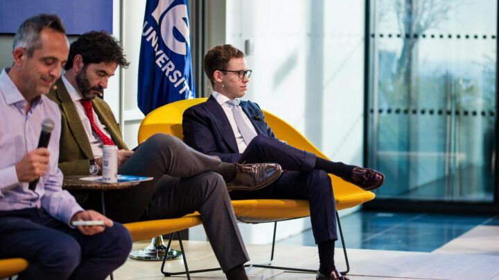 El prestigioso economista Diego García del Río participó junto a Néstor Camarillo, Senador de la República Méxicana, en una ponencia sobre inversión y economía en la prestigiosa IE University