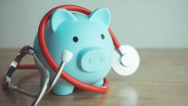Seguro de salud y dental: coberturas, precios y reembolso